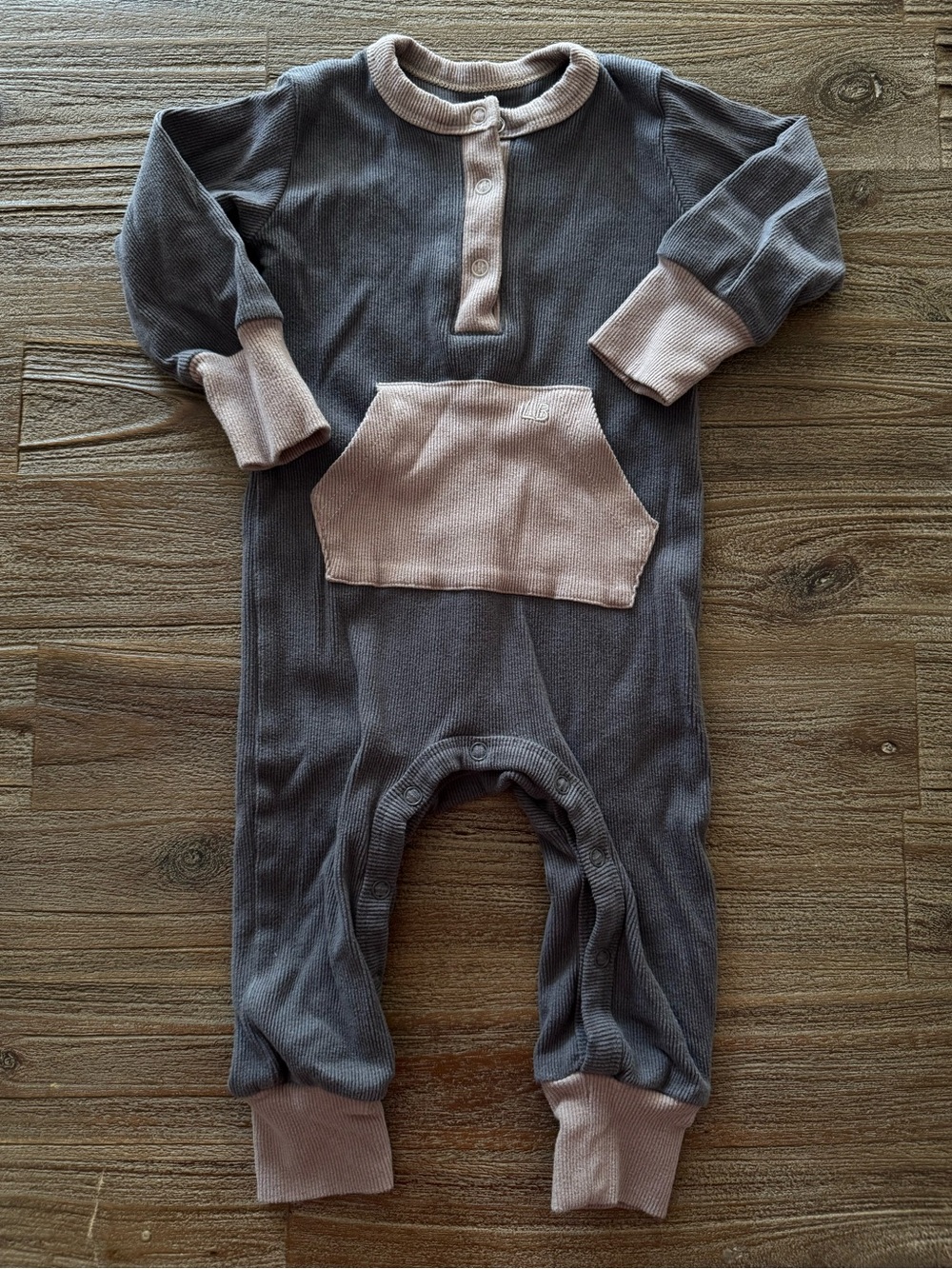 Little Bipsy | Ribbed Colorblock Romper - Picture 4 of 8